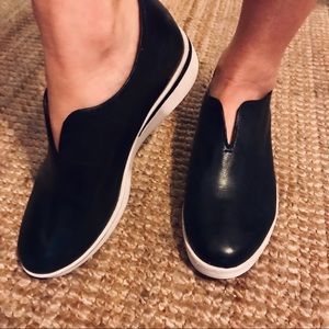 Kenneth Cole leather Hanna Slip ons
